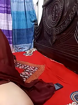 Snapshot of Tanisha-Chy chatting on April 17, 2026, 5:38 pm Tanisha-Chy online show from April 17, 2026, 5:38 pm