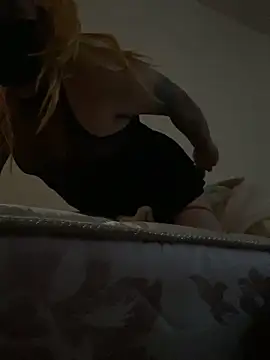 Snapshot of Muhamed9 chatting on December 5, 2025, 12:58 pm Muhamed9 online show from December 5, 2025, 12:58 pm