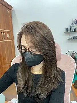 Snapshot of Mochi21 chatting on November 30, 2025, 5:11 am Mochi21 online show from November 30, 2025, 5:11 am