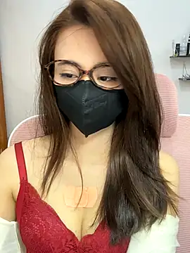 Snapshot of Mochi21 chatting on December 2, 2025, 3:12 am Mochi21 online show from December 2, 2025, 3:12 am