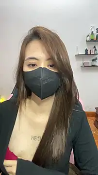 Snapshot of Mochi21 chatting on February 18, 2026, 2:35 pm Mochi21 online show from February 18, 2026, 2:35 pm