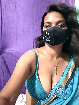 Snapshot of cutie_pei002 chatting on October 25, 2025, 4:53 am cutie pei002 online show from October 25, 2025, 4:53 am