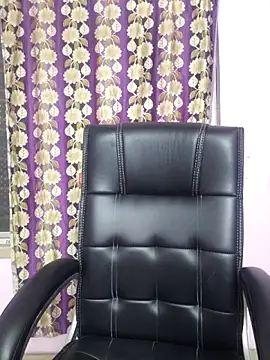 cutie pei002 online show from February 10, 2026, 1:37 pm