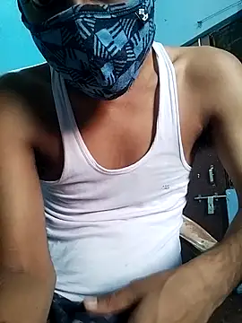 Snapshot of YourTarzan chatting on September 23, 2025, 5:43 am YourTarzan online show from September 23, 2025, 5:43 am