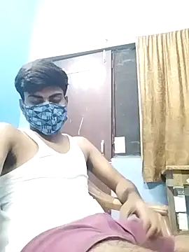 Snapshot of YourTarzan chatting on September 24, 2025, 5:49 pm YourTarzan online show from September 24, 2025, 5:49 pm