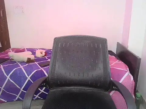 Snapshot of its_siya_ chatting on June 30, 2026, 9:27 pm its siya online show from June 30, 2026, 9:27 pm
