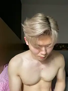 Snapshot of zachlee_69 chatting on October 13, 2025, 6:41 pm zachlee 69 online show from October 13, 2025, 6:41 pm