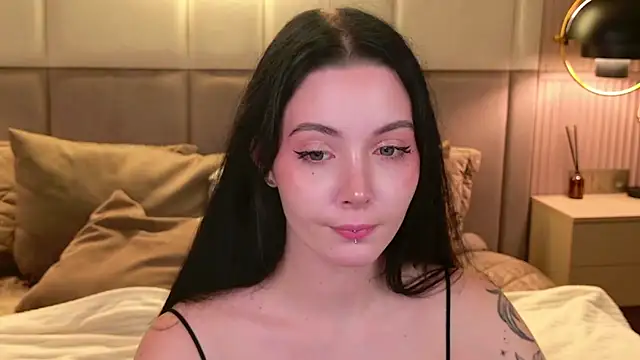 Goldy Stark online show from September 26, 2025, 8:35 pm