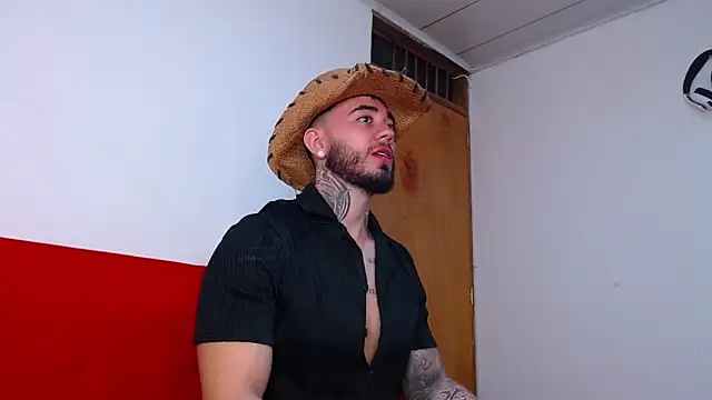 Snapshot of tommyblessd1 chatting on September 10, 2025, 6:35 am tommyblessd1 online show from September 10, 2025, 6:35 am