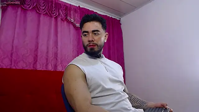 Snapshot of tommyblessd1 chatting on July 17, 2026, 5:36 am tommyblessd1 online show from July 17, 2026, 5:36 am