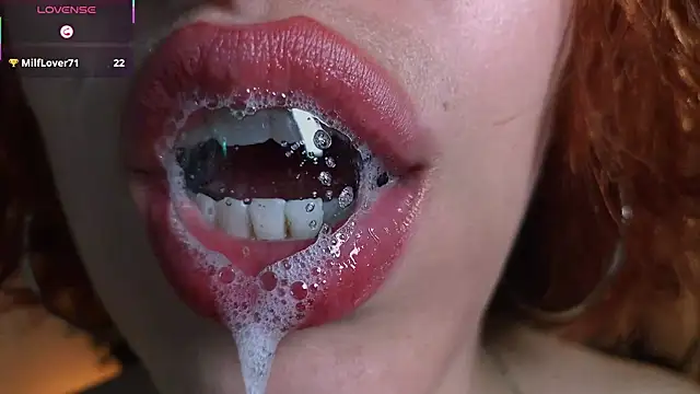 Snapshot of bri_von_dhara__ chatting on June 9, 2026, 9:59 pm bri von dhara online show from June 9, 2026, 9:59 pm