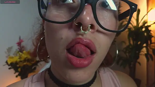 Snapshot of bri_von_dhara__ chatting on June 11, 2026, 4:38 pm bri von dhara online show from June 11, 2026, 4:38 pm
