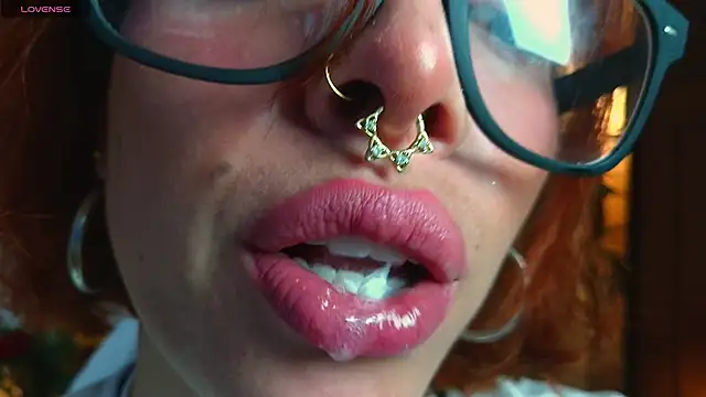 Snapshot of bri_von_dhara__ chatting on June 17, 2026, 4:19 pm bri von dhara online show from June 17, 2026, 4:19 pm