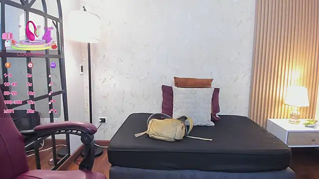 aliceandsia online show from February 25, 2026, 7:01 pm