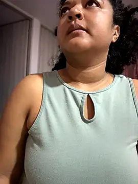 Snapshot of Rizos_hot_official chatting on July 13, 2026, 12:52 pm Rizos hot official online show from July 13, 2026, 12:52 pm