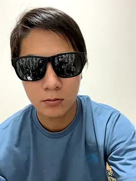 erokami36 online show from September 15, 2025, 3:23 pm