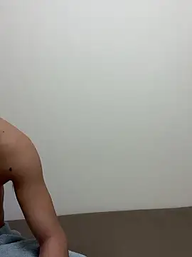 erokami36 online show from December 13, 2025, 8:25 pm