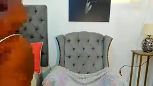 nahiroby ebony online show from October 16, 2025, 7:04 pm