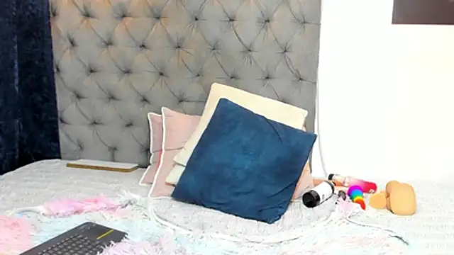 nahiroby ebony online show from January 31, 2026, 7:11 pm