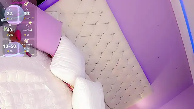 DaniielaV online show from March 6, 2026, 12:45 pm