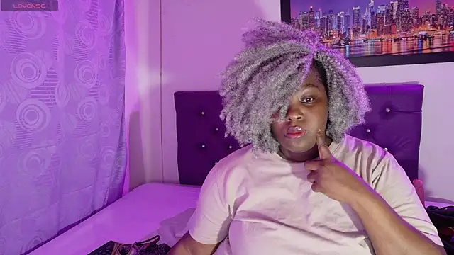 Snapshot of ebony_NeighborMoans chatting on May 19, 2026, 6:25 pm ebony NeighborMoans online show from May 19, 2026, 6:25 pm