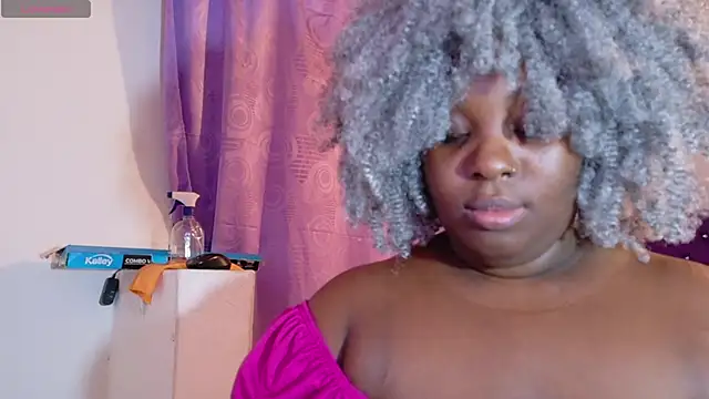 Snapshot of ebony_NeighborMoans chatting on June 4, 2026, 3:12 am ebony NeighborMoans online show from June 4, 2026, 3:12 am