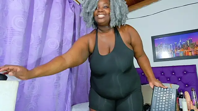 Snapshot of ebony_NeighborMoans chatting on July 2, 2026, 3:06 am ebony NeighborMoans online show from July 2, 2026, 3:06 am