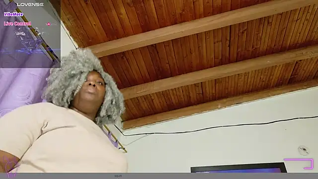 Snapshot of ebony_NeighborMoans chatting on July 5, 2026, 2:29 am ebony NeighborMoans online show from July 5, 2026, 2:29 am