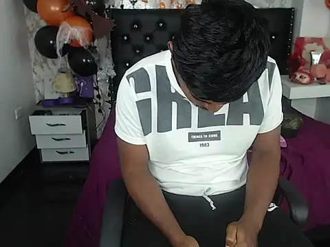 Adam Morgan2 online show from October 21, 2025, 9:32 am