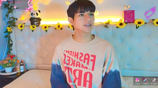 AleAurarashi online show from March 13, 2026, 4:02 pm