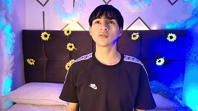 AleAurarashi online show from April 27, 2026, 12:25 pm