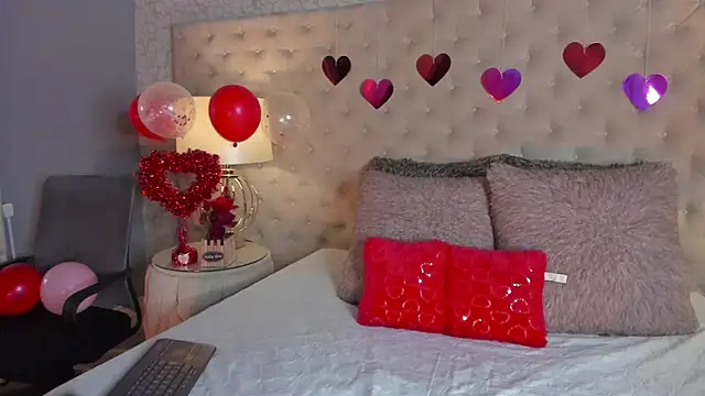 Snapshot of AlannaBlakes chatting on February 10, 2026, 3:32 am AlannaBlakes online show from February 10, 2026, 3:32 am