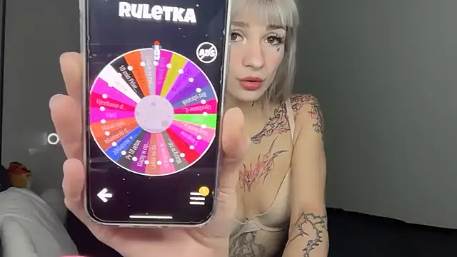 Snapshot of FluffySlutt chatting on October 16, 2025, 8:54 pm FluffySlutt online show from October 16, 2025, 8:54 pm