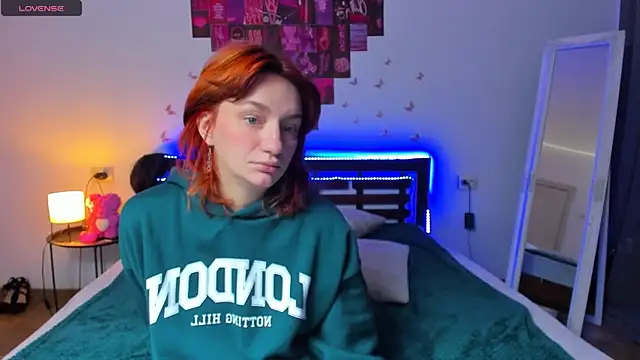 ArinaWinss online show from September 27, 2025, 5:45 am