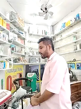 Snapshot of avi007p chatting on October 11, 2025, 6:45 am avi007p online show from October 11, 2025, 6:45 am