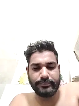 avi007p online show from May 10, 2026, 3:44 am