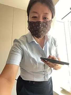 300-AMAM online show from September 30, 2025, 3:00 am