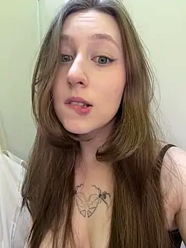 FroggyAnna online show from May 20, 2026, 3:18 pm