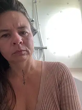 Snapshot of TheNaturalistX chatting on September 24, 2025, 9:01 am TheNaturalistX online show from September 24, 2025, 9:01 am