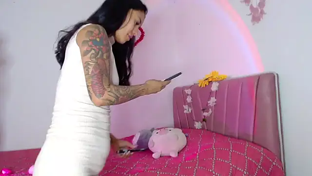 Snapshot of Liahdiaz_ chatting on September 19, 2025, 12:39 pm Liahdiaz online show from September 19, 2025, 12:39 pm