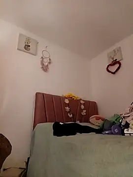 Snapshot of Liahdiaz_ chatting on September 22, 2025, 4:03 am Liahdiaz online show from September 22, 2025, 4:03 am