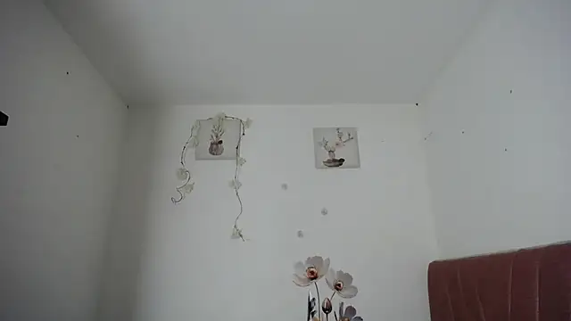 Snapshot of Liahdiaz_ chatting on July 14, 2026, 1:39 pm Liahdiaz online show from July 14, 2026, 1:39 pm