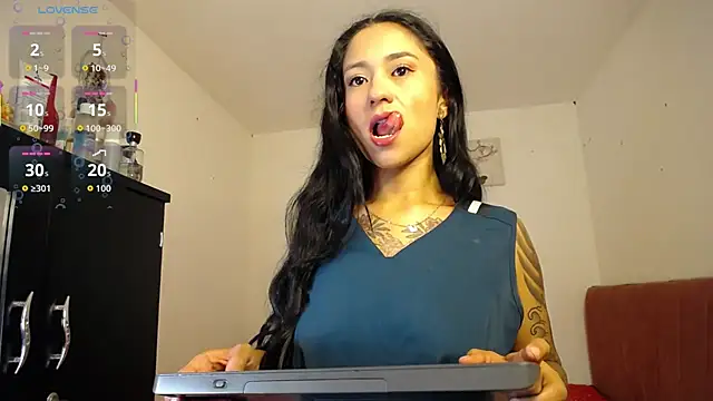 Snapshot of Liahdiaz_ chatting on July 29, 2026, 12:25 pm Liahdiaz online show from July 29, 2026, 12:25 pm