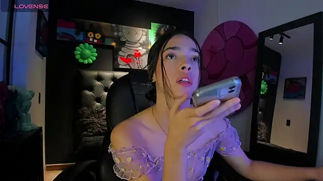 miIa bratz online show from February 28, 2026, 9:49 pm