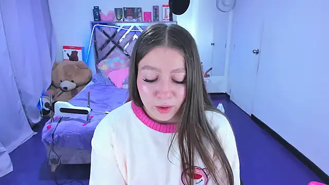 Luna Analya online show from March 4, 2026, 2:17 am