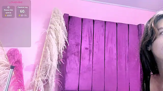 Snapshot of Rihanna_hotx chatting on September 12, 2025, 5:07 am Rihanna hotx online show from September 12, 2025, 5:07 am