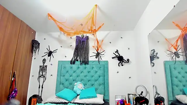 Snapshot of Rihanna_hotx chatting on October 13, 2025, 4:56 am Rihanna hotx online show from October 13, 2025, 4:56 am