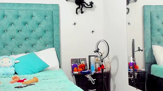 Snapshot of Rihanna_hotx chatting on October 15, 2025, 3:06 am Rihanna hotx online show from October 15, 2025, 3:06 am