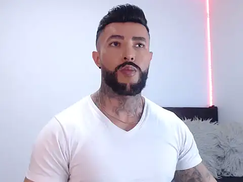 Snapshot of andrea_de_lucaa chatting on September 21, 2025, 3:08 am andrea de lucaa online show from September 21, 2025, 3:08 am