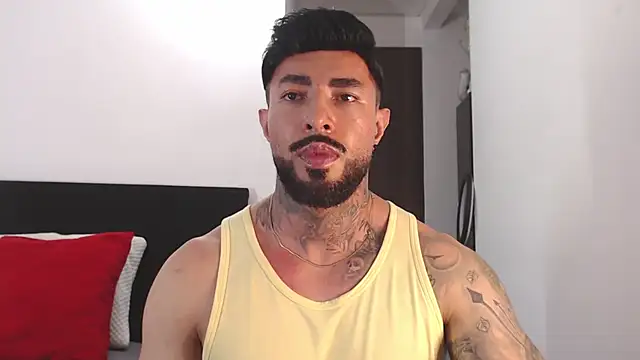 andrea de lucaa online show from June 18, 2026, 5:08 am